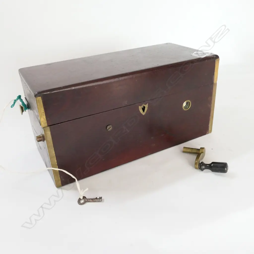 ELECTROTHERAPY DEVICE (PATENT MAGNETO-ELECTRIC MACHINE) by DAVIS & KIDDERS, IN MAHOG BOX. Image 1++